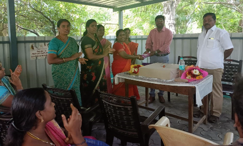 சூளகிரி அருகே   மருத்துவர் தின விழா கொண்டாட்டம்