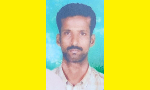 வீடு புகுந்து வாலிபர்  வெட்டிக்கொலை