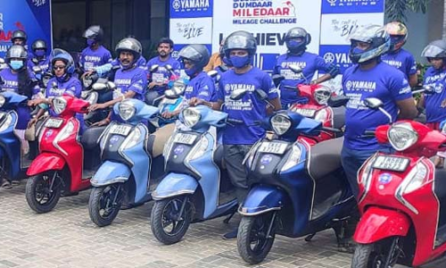 லிட்டருக்கு 105.9 கி.மீ. மைலேஜ் வழங்கும் யமஹா ஹைப்ரிட் ஸ்கூட்டர்