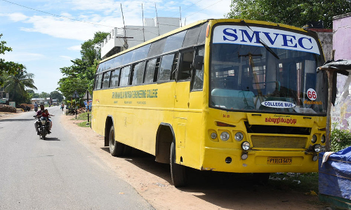 சிதம்பரத்தில் கடத்தப்பட்ட தனியார் கல்லூரி பஸ் மீட்பு : 2 பேர் சிக்கினர்