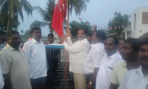 கடலூர் அருகே:   விடுதலை சிறுத்தைகள் கட்சி கொடியேற்று விழா