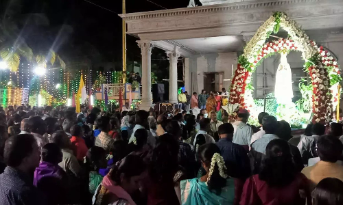 கிருஷ்ணகிரி  தூய பாத்திமா அன்னை ஆலய தேர்த்திருவிழா