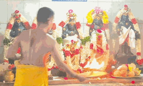 பிரம்மபுரீஸ்வரர் கோவிலில் குரு பூஜை