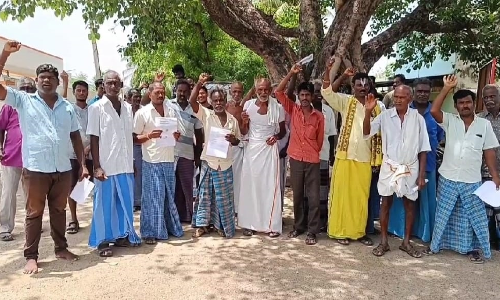 அரக்கோணத்தில் விவசாயிகள் ஆர்ப்பாட்டம்