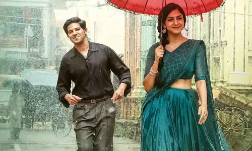 இறுதியாக சீதா உங்களை மயக்க வந்துள்ளார்.. வெளியானது சீதா ராமம் லிரிக்கல் வீடியோ..