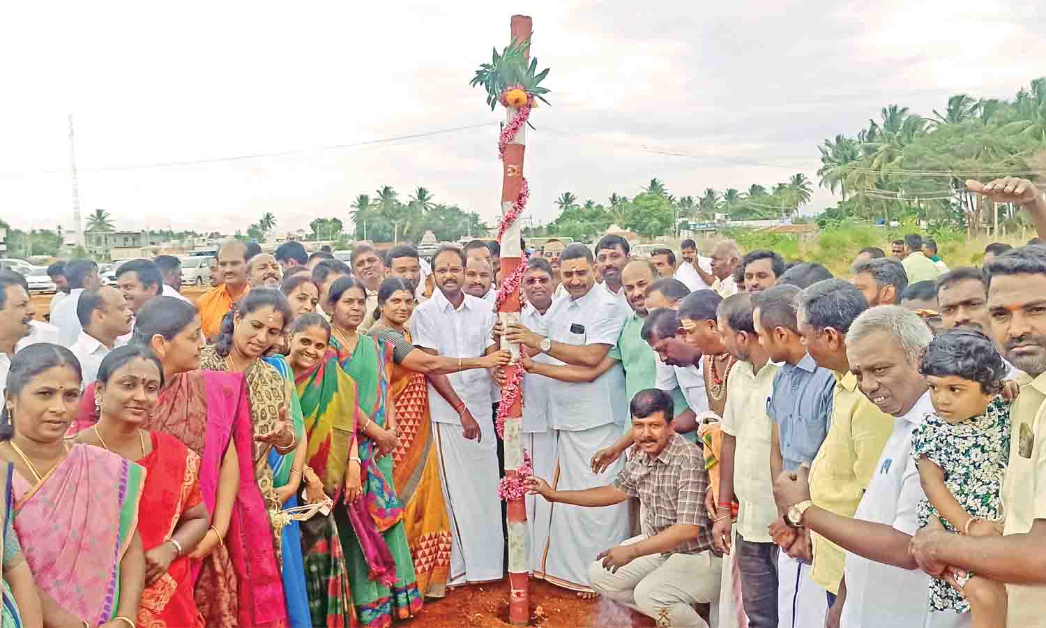 பல்லடத்தில் 17-ந்தேதி பா.ஜ.க. பொதுக்கூட்டம் - பந்தல் அமைக்கும் பணிக்கு கால்கோள் விழா பல்லடத்தில் 17-ந்தேதி பா.ஜ.க. பொதுக்கூட்டம் - பந்தல் அமைக்கும் பணிக்கு கால்கோள் விழா