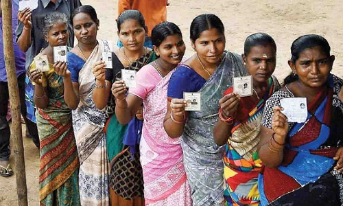 உள்ளாட்சி இடைத்தேர்தல் நடைபெறும் பகுதியில் ஊழியர்களுக்கு சம்பளத்துடன் விடுமுறை வழங்க வேண்டும் - கலெக்டர் அறிவிப்பு