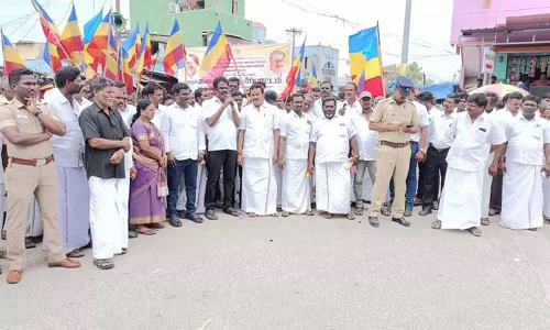 ரிஷிவந்தியத்தை: தாலுகாவாக அறிவிக்க கோரி பா.ம.க.வினர் ஆர்ப்பாட்டம்