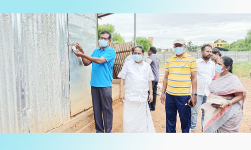 கெட்டுப்போன மீன்கள் வைத்திருந்த கடைக்கு சீல்