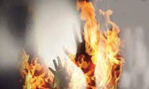 பிளஸ்-2 மாணவன் தீக்குளித்து தற்கொலை