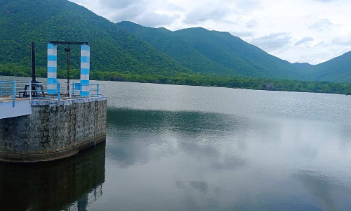 வரட்டுபள்ளம் அணையை சுற்றி பார்க்க அனுமதிக்க வேண்டும்