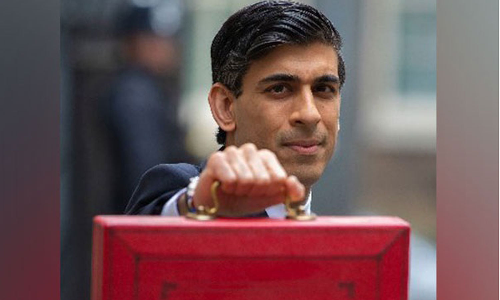 இங்கிலாந்து நிதித்துறை, சுகாதாரத்துறை மந்திரிகள் திடீர் ராஜினாமா