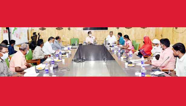 சிறுபான்மையினர் நலத்திட்டங்கள் குறித்த பணி முன்னேற்ற ஆய்வுக்கூட்டம் சிறுபான்மையினர் நலத்திட்டங்கள் குறித்த பணி முன்னேற்ற ஆய்வுக்கூட்டம்