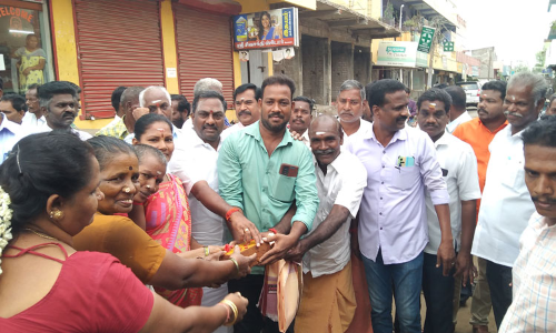 90 லட்சம் செலவில் திட்டப்பணிகள்-  அங்காளன் எம்.எல்.ஏ. தொடங்கி வைத்தார்