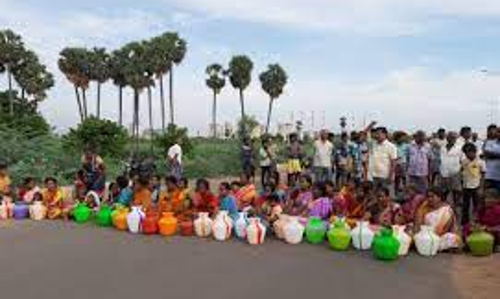 குடிநீர் கோரி கிராம மக்கள் சாலை மறியல்