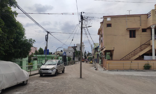 வேலூரில் பைக், ஜீப் அகற்றாமல் சாலை அமைத்த மாநகராட்சி உதவி என்ஜினீயர் சஸ்பெண்டு