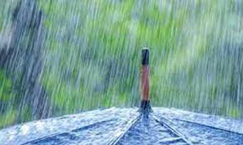 ஏற்காட்டில் சாரல் மழை