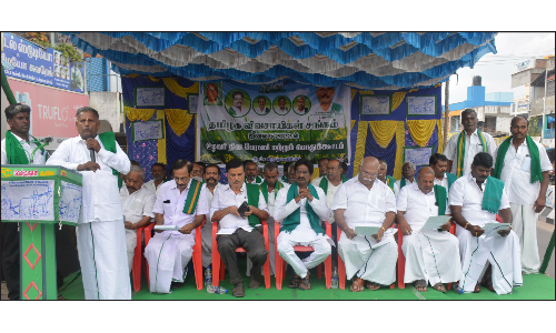 கிருஷ்ணகிரியில்   விவசாயிகள் சங்கம் சார்பில் பொதுக்கூட்டம்