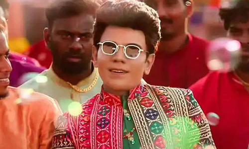 உச்ச நட்சத்திரங்கள் வரிசையில் இணைந்த லெஜண்ட் சரவணன்