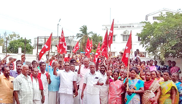 விவசாய தொழிலாளர்கள் ஆர்ப்பாட்டம்