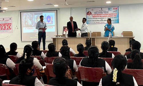 தருமபுரி சட்ட கல்லூரியில்   இணையவழி குற்றங்கள் குறித்து  விழிப்புணர்வு கருத்தரங்கம்