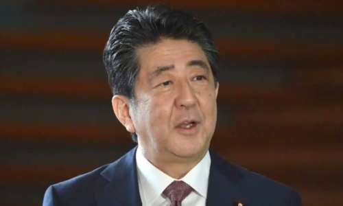 துப்பாக்கியால் சுடப்பட்ட ஜப்பான் முன்னாள் பிரதமர் ஷின்சோ அபே உயிரிழப்பு