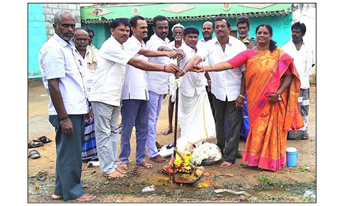 ஊடேதுர்கம் ஊராட்சியில்  ரூ.23 லட்சம் மதிப்பில் திட்டப்பணிகளுக்கு பூமிபூஜை