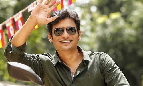 வெளியானது மல்லு லிரிக்கல் வீடியோ