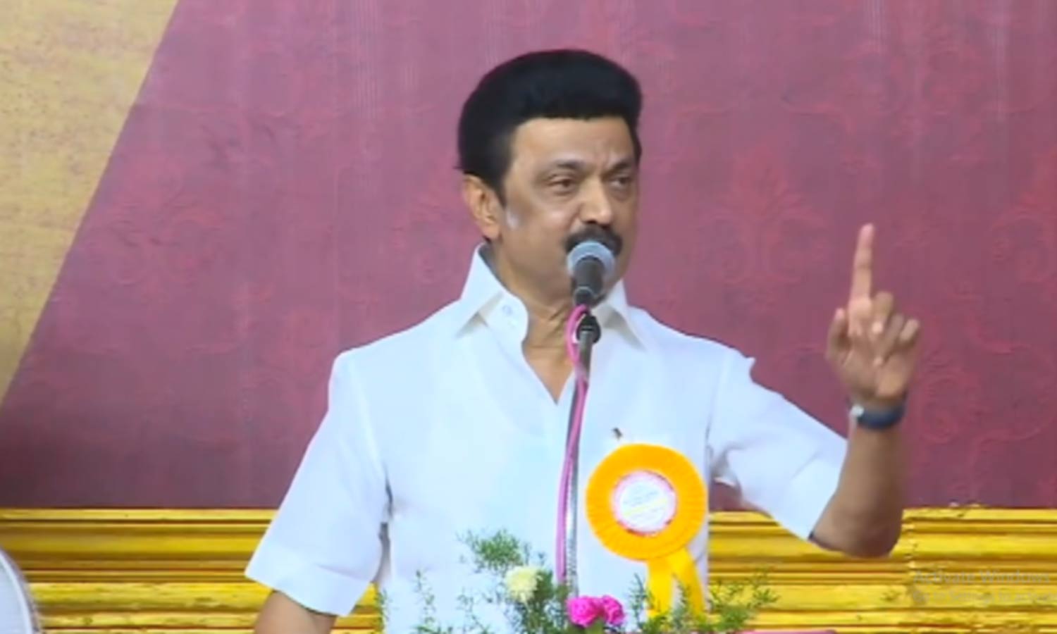 மதத்தை வைத்து அரசியல் செய்பவர்கள் ஆன்மிக வியாதிகள்- மு.க.ஸ்டாலின் பேச்சு மதத்தை வைத்து அரசியல் செய்பவர்கள் ஆன்மிக வியாதிகள்- மு.க.ஸ்டாலின் பேச்சு