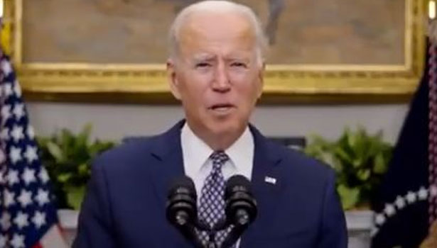 சுப்ரீம் கோர்ட்டு தீர்ப்புக்கு எதிர்ப்பு- கருக்கலைப்புக்கு அனுமதி அளிக்கும் உத்தரவில் ஜோ பைடன் கையெழுத்து சுப்ரீம் கோர்ட்டு தீர்ப்புக்கு எதிர்ப்பு- கருக்கலைப்புக்கு அனுமதி அளிக்கும் உத்தரவில் ஜோ பைடன் கையெழுத்து