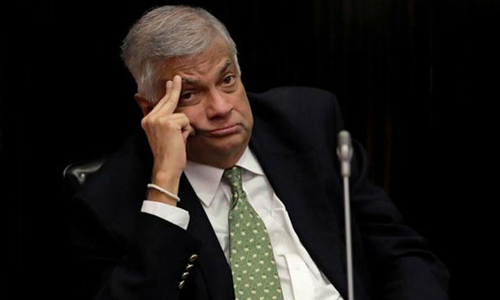 இலங்கை போராட்டம்- பாராளுமன்ற அவசர கூட்டத்துக்கு பிரதமர் ரணில் விக்ரமசிங்கே கோரிக்கை