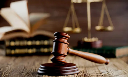 குழந்தை இறப்பு சம்பவத்தில் தந்தைக்கு ரூ.8 லட்சம் நஷ்ட ஈடு வழங்க கோர்ட் உத்தரவு