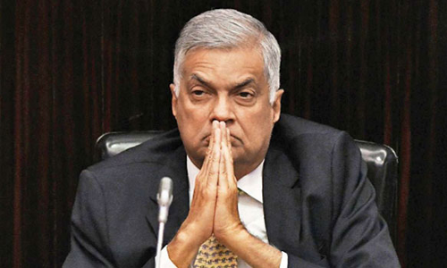 போராட்டம் எதிரொலி - பிரதமர் பதவியை ராஜினாமா செய்தார் ரணில் விக்ரமசிங்கே