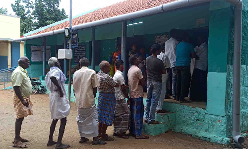 பல்லடம் ஒன்றிய 1-வது வார்டு  கவுன்சிலர் இடைத்தேர்தலில் 63 சதவீதம் வாக்குப்பதிவு