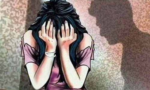 கணவன் கண்ணெதிரிலேயே இளம்பெண்ணை கற்பழித்த இன்ஸ்பெக்டர்