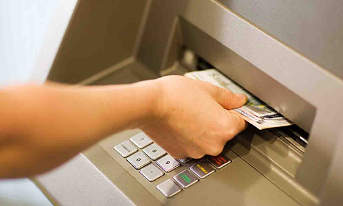 ஏ.டி.எம்., மையங்களில் சில்லரை ரூபாய் நோட்டுகள் கிடைக்க ஏற்பாடு - பென்ஷனர்கள் வலியுறுத்தல்