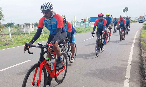 திருவள்ளூர் அருகே போலீஸ் நிலையங்களில் டி.ஜி.பி. சைலேந்திரபாபு திடீர் ஆய்வு