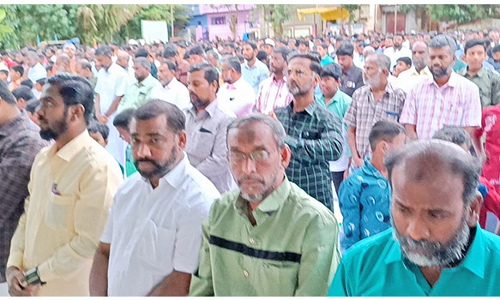 கடையநல்லூரில் 9 இடங்களில் நடைபெற்ற பக்ரீத் சிறப்பு தொழுகை-ஆயிரக்கணக்கானோர் பங்கேற்பு