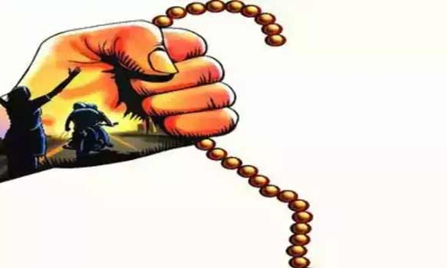 தூங்கி கொண்டிருந்த நர்சிடம் தாலி செயின் பறிப்பு