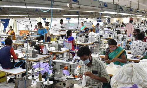 பின்னலாடை உற்பத்தி நிறுவனங்களில் மாணவர்களுக்கு வேலை வாய்ப்பு