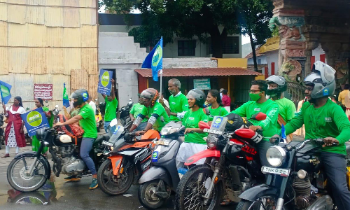 கன்னியாகுமரியில் இருந்து தூத்துக்குடி வரை மண்வளம் காக்க வலியுறுத்தி இருசக்கர வாகன விழிப்புணர்வு பேரணி