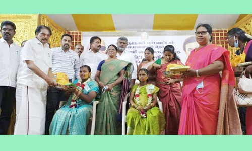 கர்ப்பிணி பெண்களுக்கு நலத்திட்ட உதவிகள்