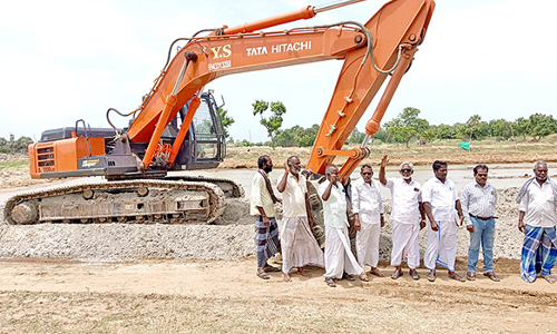 மணல் குவாரிகளால் நிலத்தடி நீர் பாதிப்பு - விவசாயிகள் முற்றுகை