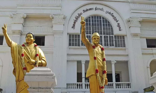 அதிமுக தலைமை அலுவலக விவகாரம்:  மயிலாப்பூர் வட்டாட்சியர் பொறுப்பாளராக நியமனம்