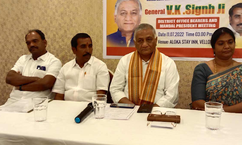 வேலூர் பாராளுமன்ற தொகுதியை குறிவைக்கும் பா.ஜ.க.