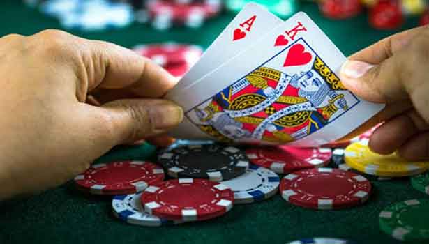 பணம் வைத்து சூதாட்டம்; 14 பேர் மீது வழக்கு பணம் வைத்து சூதாட்டம்; 14 பேர் மீது வழக்கு