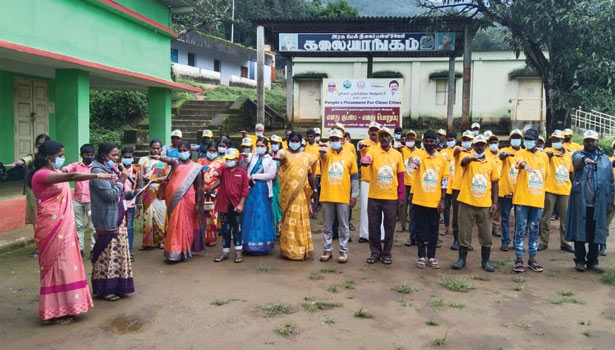 ஓவேலியில் தூய்மை நகரங்களுக்கான விழிப்புணர்வு நிகழ்ச்சி ஓவேலியில் தூய்மை நகரங்களுக்கான விழிப்புணர்வு நிகழ்ச்சி