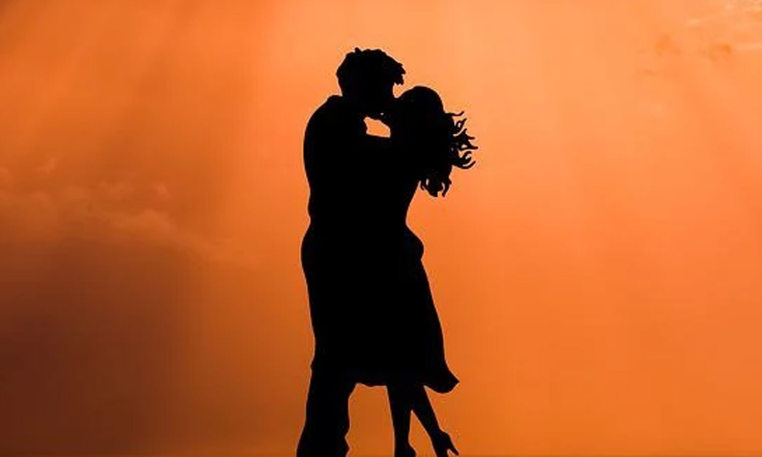 காதலும் காமமும்... காதலும் காமமும்...