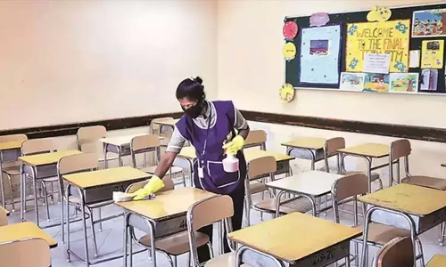 மணிப்பூரில் கொரோனா பாதிப்பு அதிகரிப்பு: அனைத்து பள்ளிகளையும் 24-ந்தேதி வரை மூட உத்தரவு