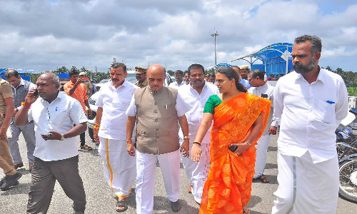 நாகர்கோவிலில் இன்று  பார்வதிபுரம் மேம்பாலத்தில் மத்திய மந்திரி பகவத் கிஷன் ஆய்வு